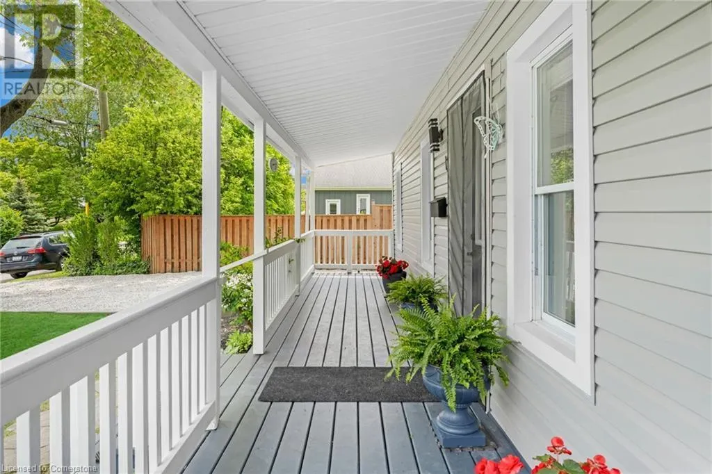 17 WINDSOR Avenue
