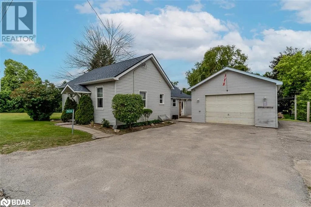 7424 COUNTY RD 91 Road