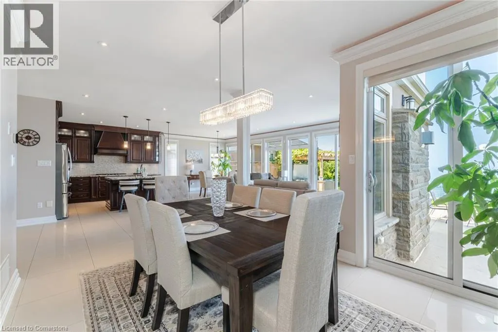 64 SEABREEZE Crescent