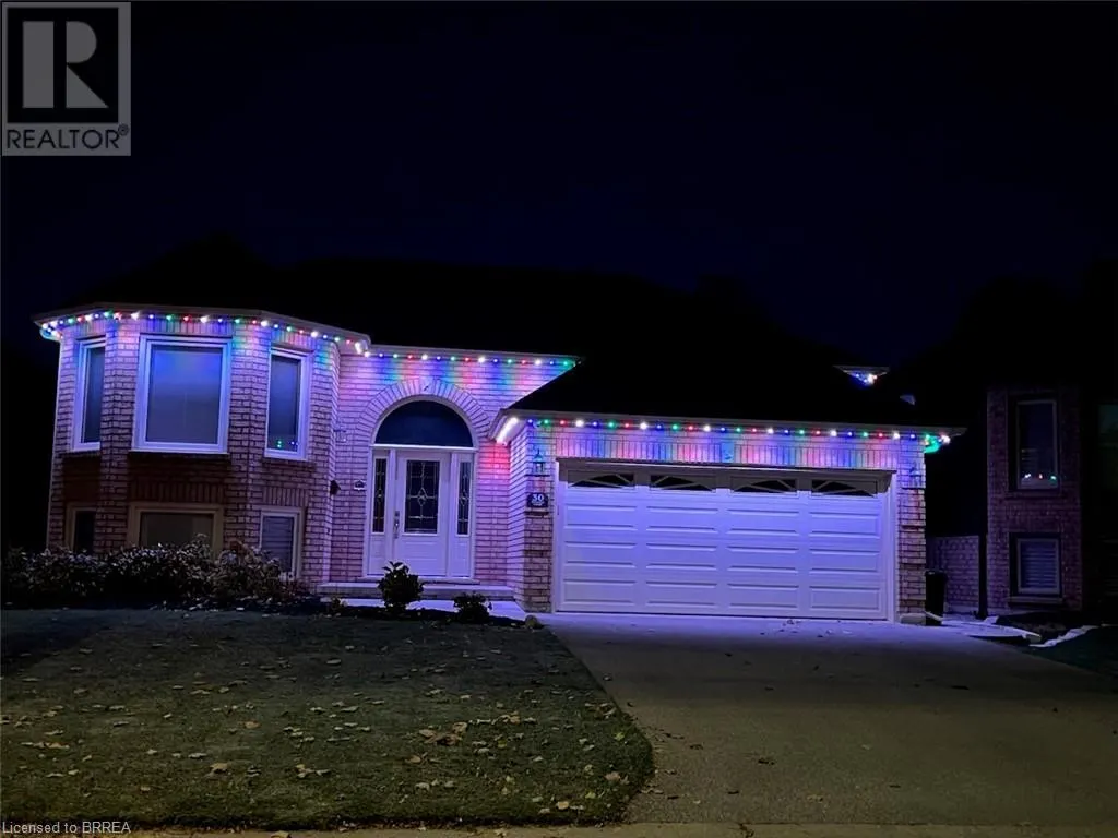 30 MCINTOSH Court
