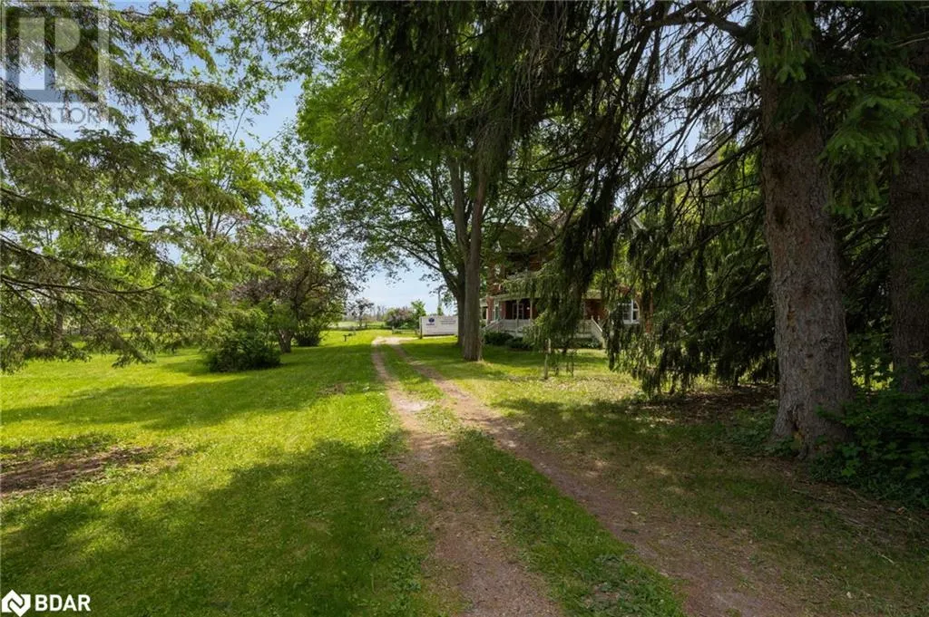 1407 FLOS 8 Road W
