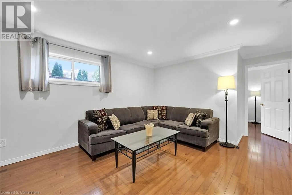 4 BING Crescent
