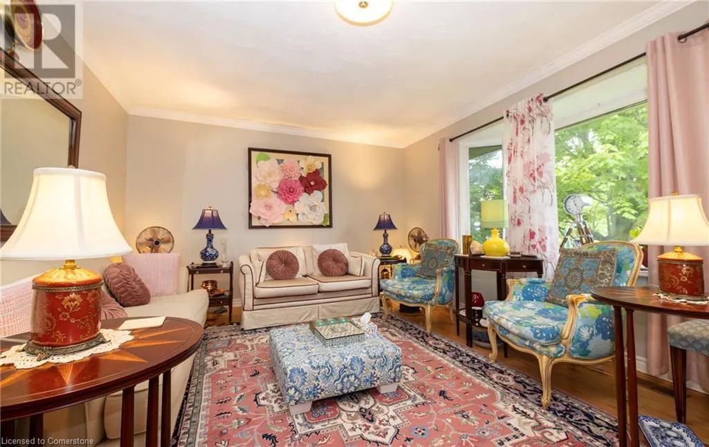 371 MEADOWBROOK Drive