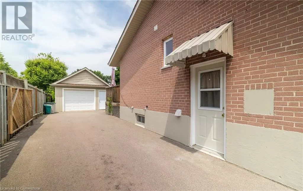 371 MEADOWBROOK Drive