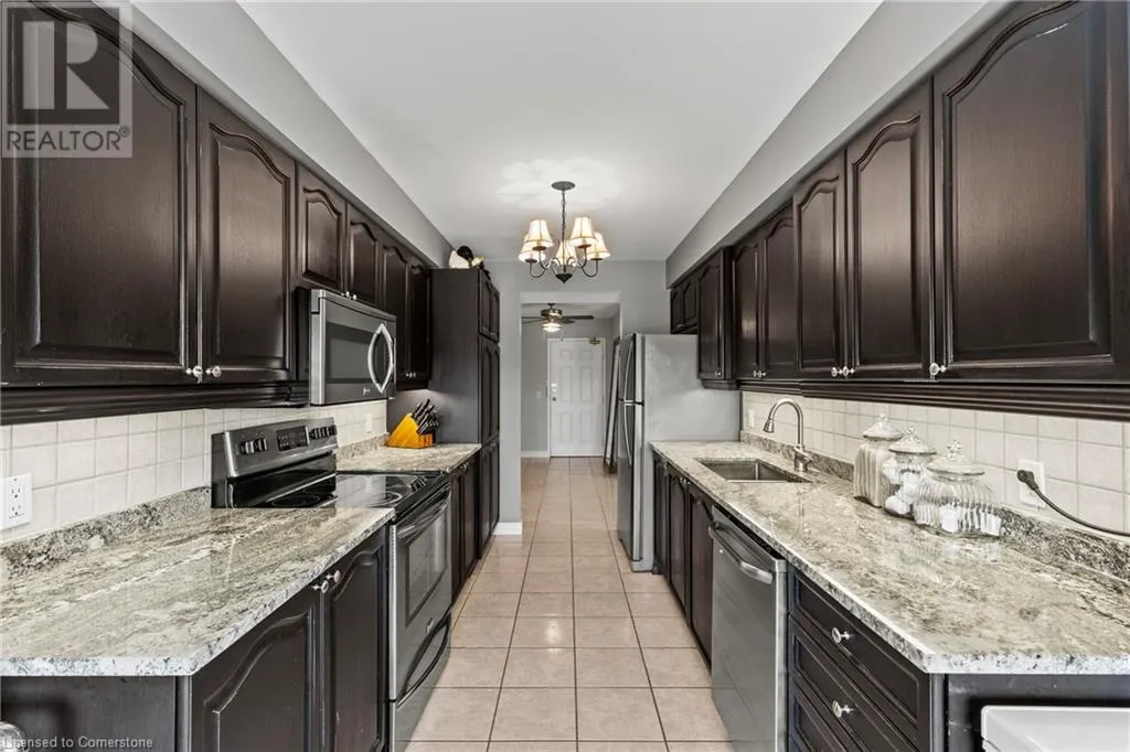 990 GOLF LINKS Road Unit# 301, #301