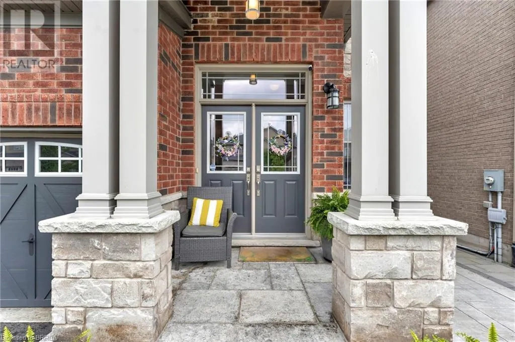 66 SEXTON Crescent