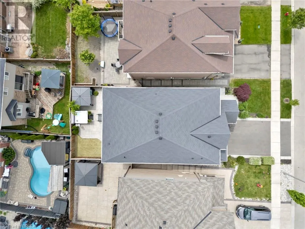 66 SEXTON Crescent
