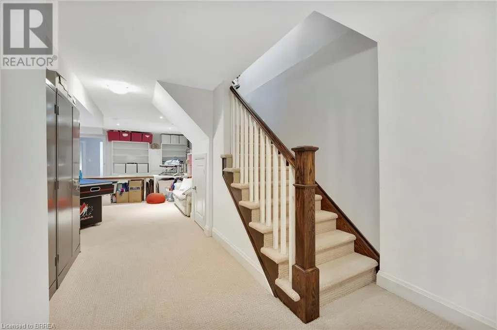 66 SEXTON Crescent