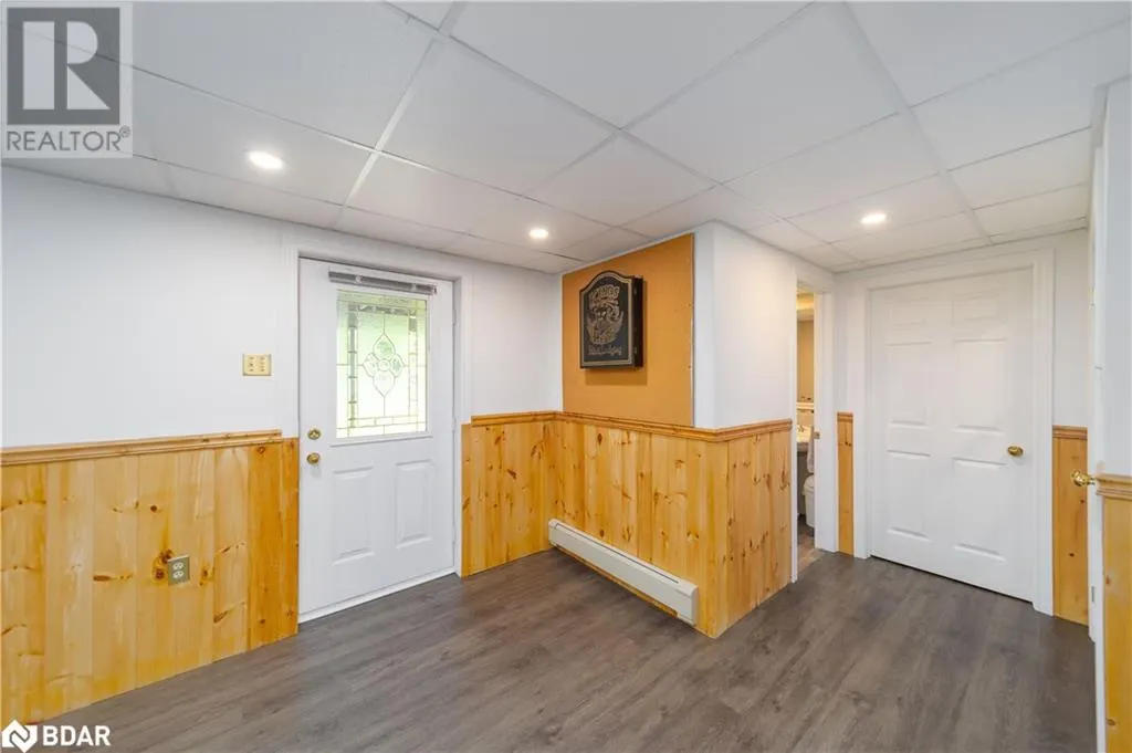 1836 QUANTZ Crescent