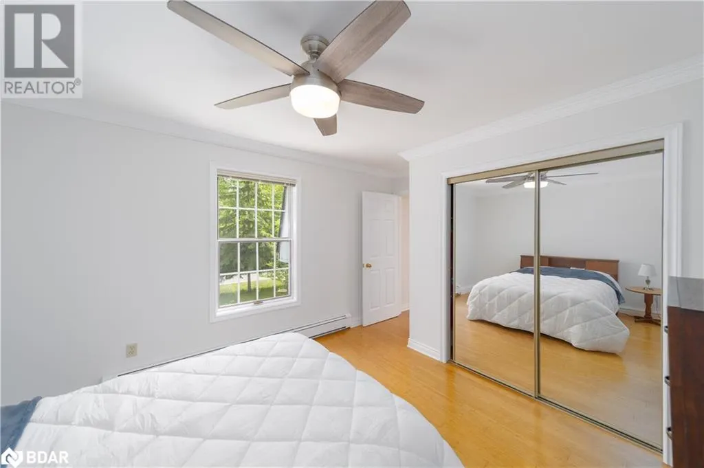 1836 QUANTZ Crescent