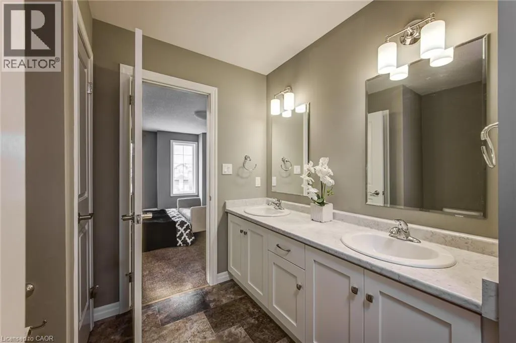 343 HURON Street Unit# 2, #2