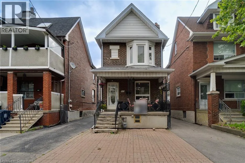 1315 LANSDOWNE Avenue