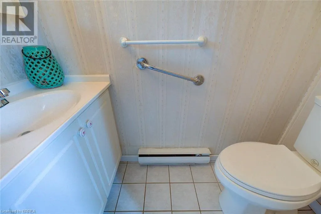 32 MONTCLAIR Crescent Unit# 16, #16