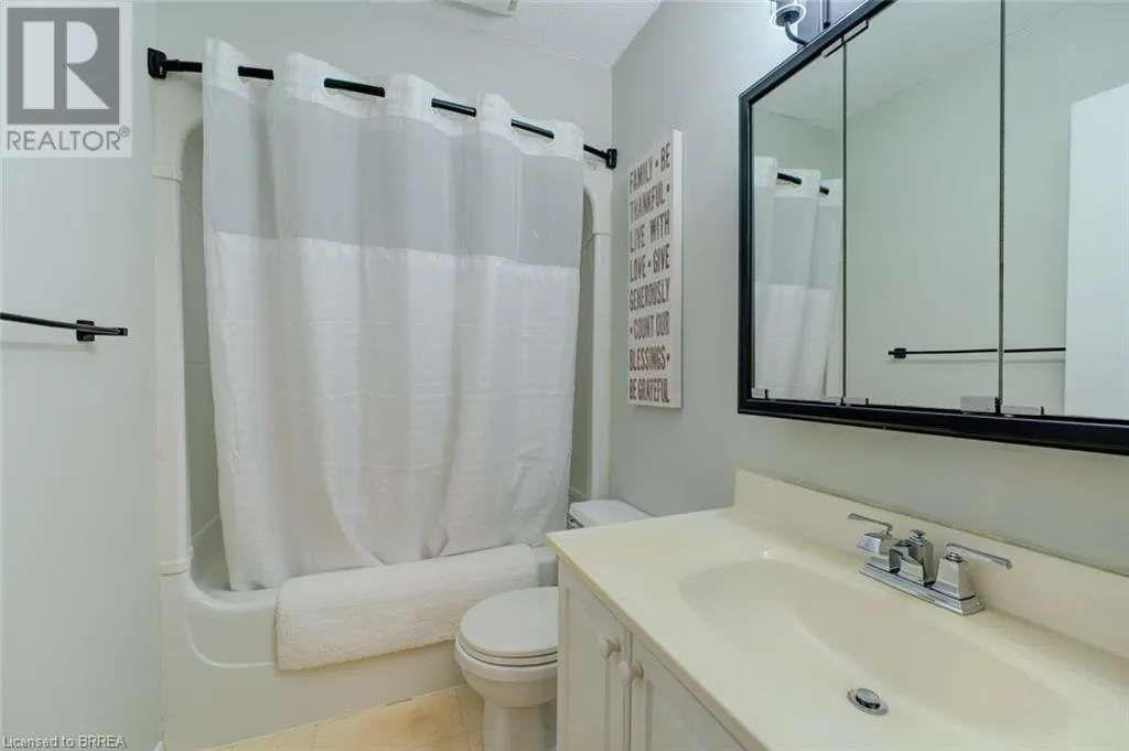 32 MONTCLAIR Crescent Unit# 16, #16