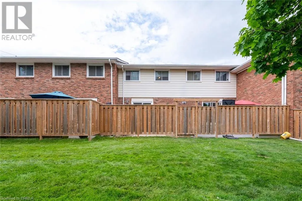 32 MONTCLAIR Crescent Unit# 16, #16