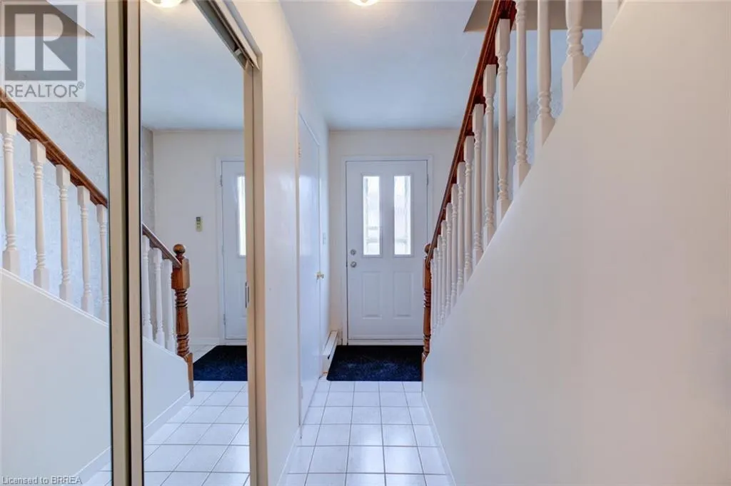 32 MONTCLAIR Crescent Unit# 16, #16