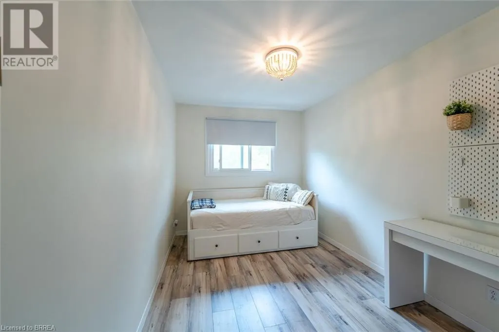 32 MONTCLAIR Crescent Unit# 16, #16