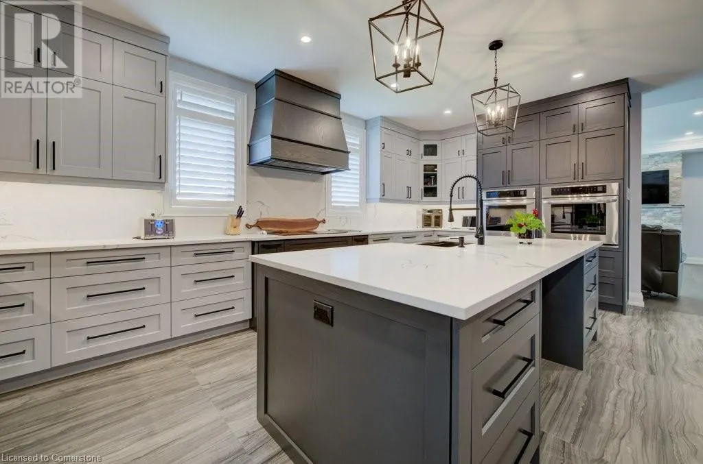 1211 WOODBURN Road