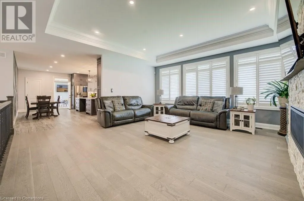 1211 WOODBURN Road