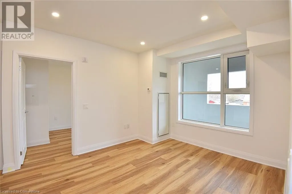 1936 RYMAL Road E Unit# 211, #211