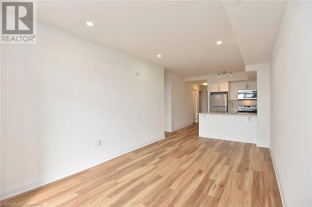 1936 RYMAL Road E Unit# 422, #422