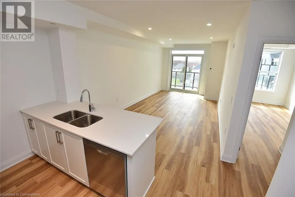 1936 RYMAL Road E Unit# 422, #422