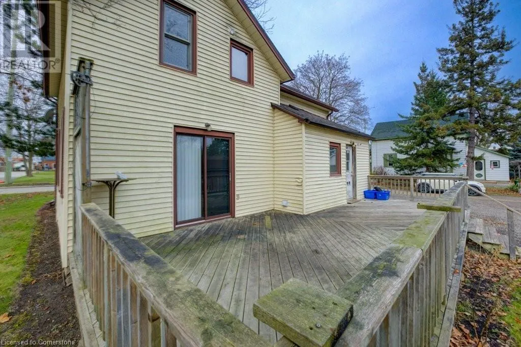 99 WOOLWICH Street S