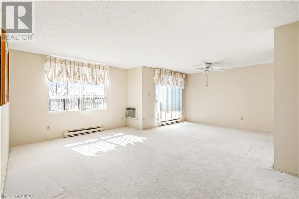 421 FAIRVIEW Drive Unit# 301, #301