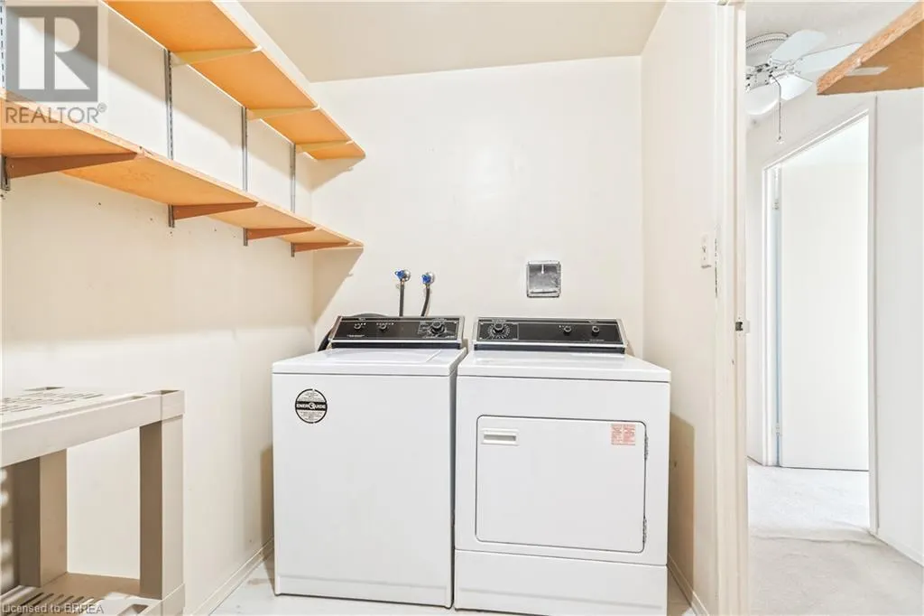 421 FAIRVIEW Drive Unit# 301, #301