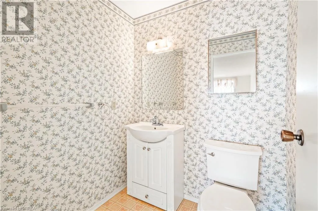 421 FAIRVIEW Drive Unit# 301, #301