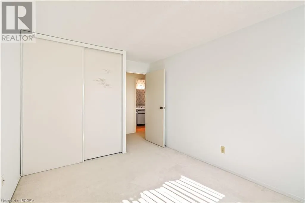 421 FAIRVIEW Drive Unit# 301, #301