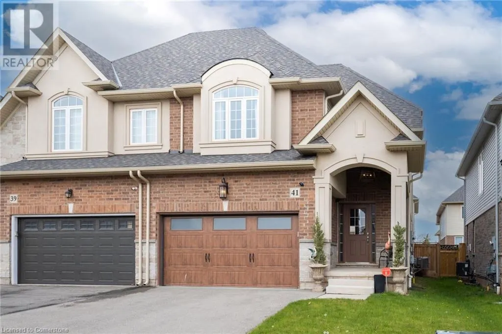 41 FOOTHILLS Lane
