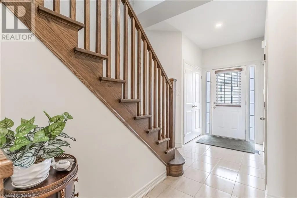 41 FOOTHILLS Lane
