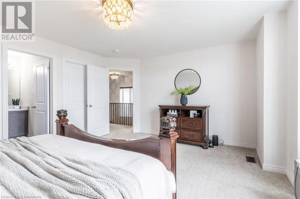 41 FOOTHILLS Lane