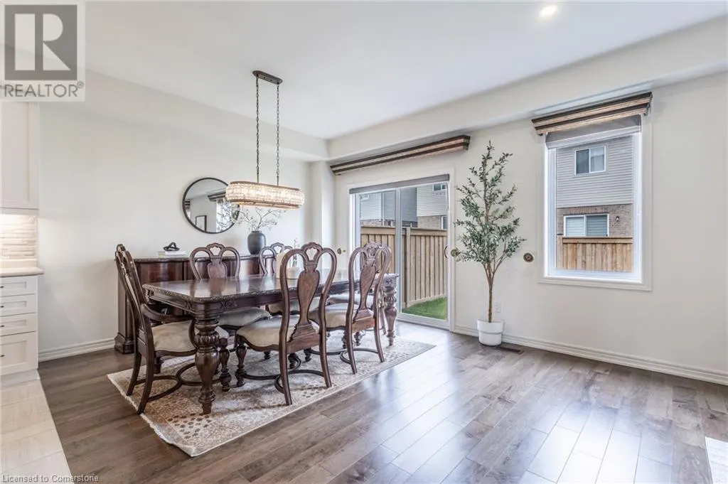 41 FOOTHILLS Lane