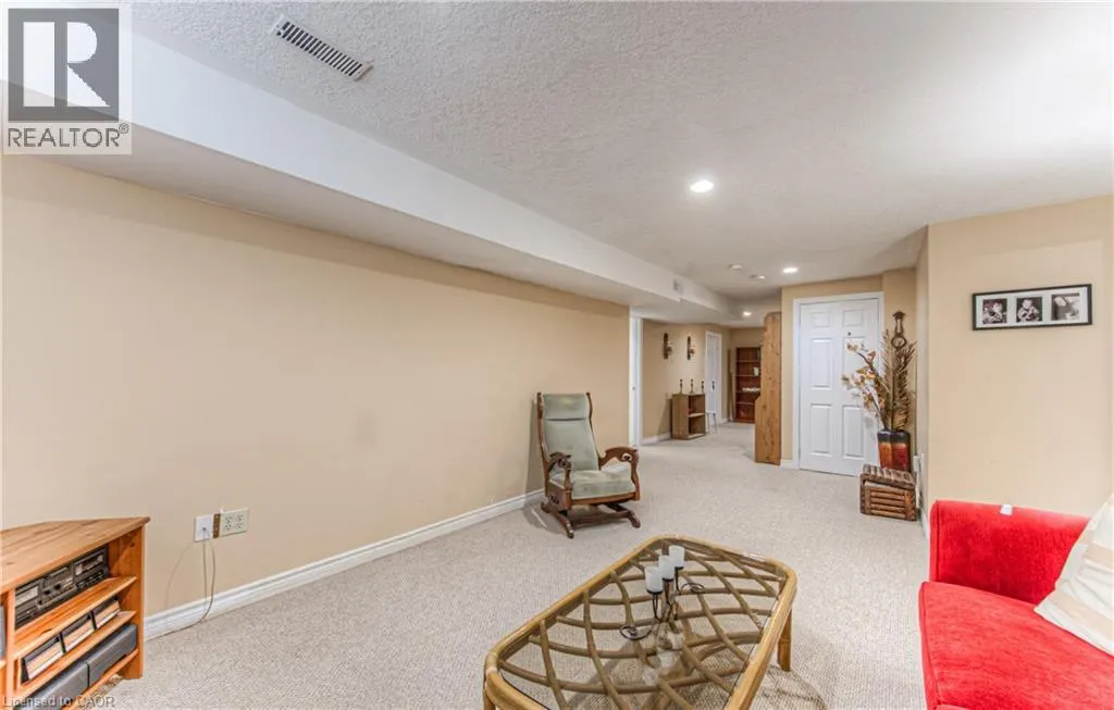 100 IDLE CREEK Drive Unit# 19, #19