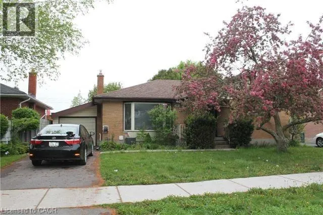 282 NORMAN ROGERS Drive