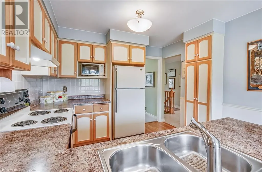 21 RIVIERA Ridge