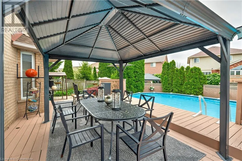 9 SUGARBERRY Court