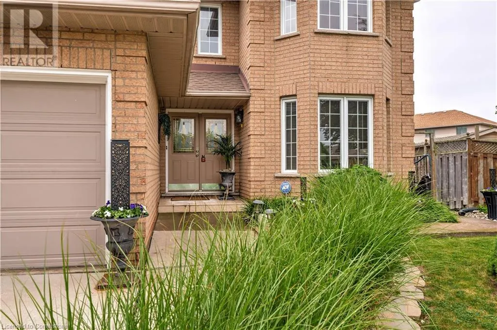 9 SUGARBERRY Court