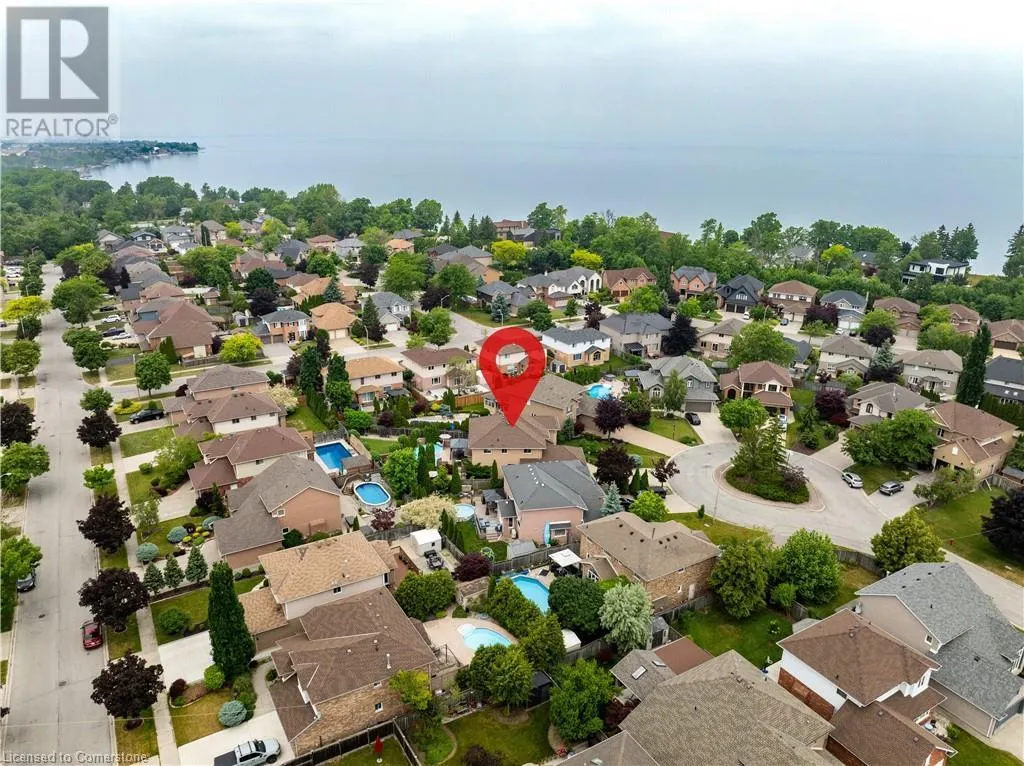 9 SUGARBERRY Court