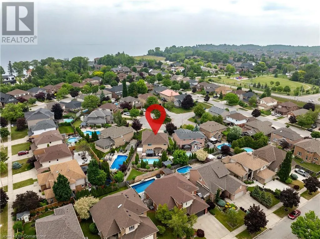 9 SUGARBERRY Court