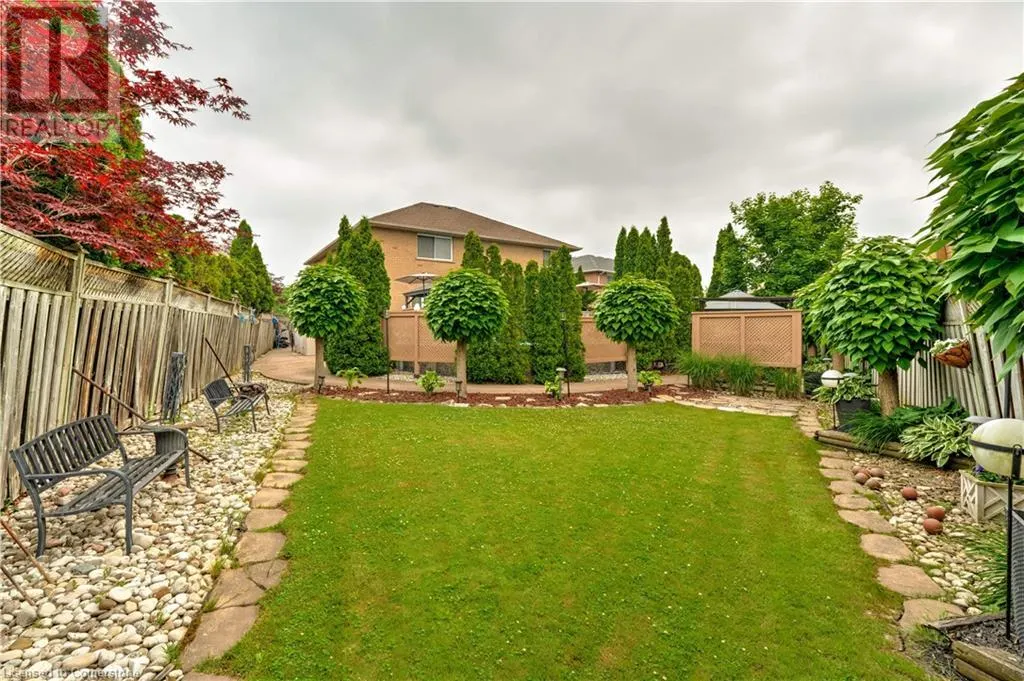 9 SUGARBERRY Court