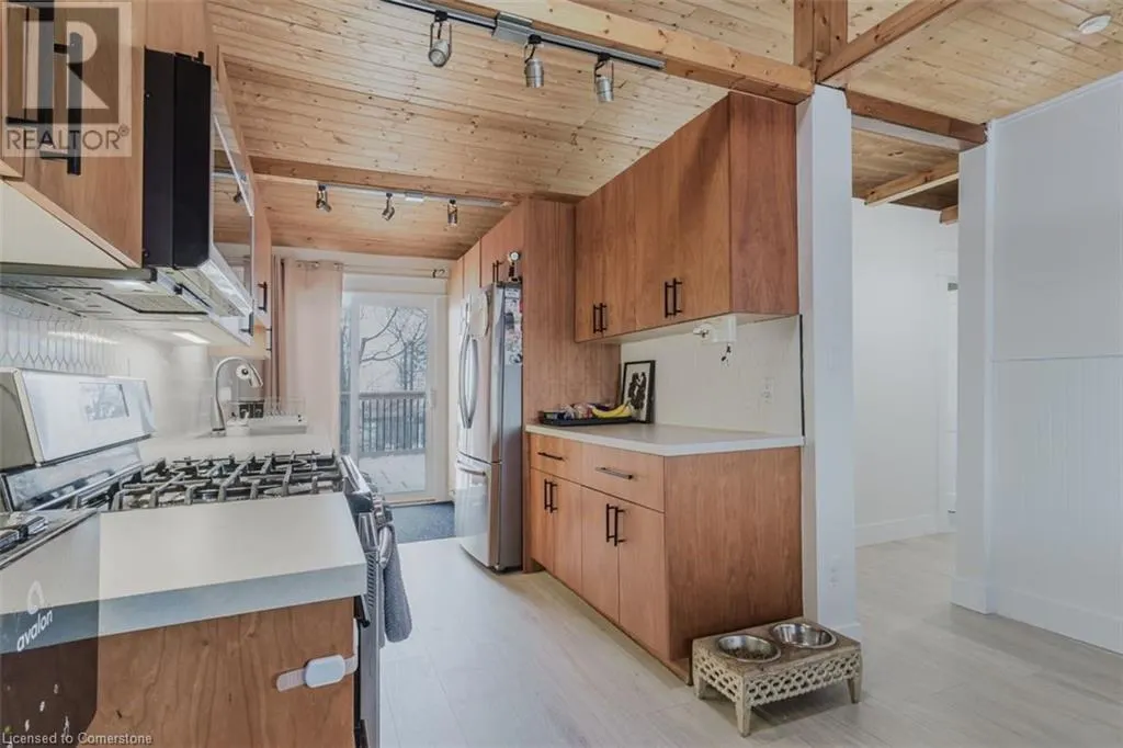 1199 LAKESHORE Road