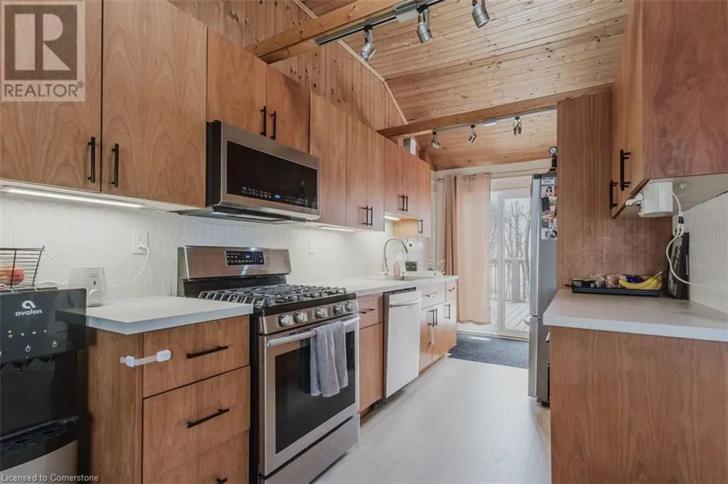 1199 LAKESHORE Road
