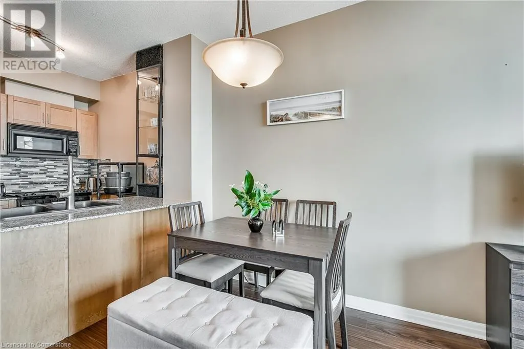 1359 RATHBURN Road E Unit# 902, #902