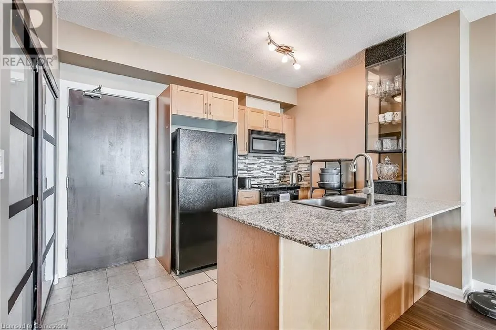 1359 RATHBURN Road E Unit# 902, #902
