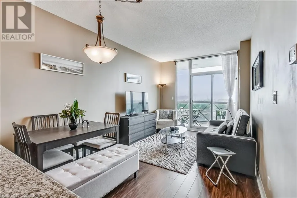 1359 RATHBURN Road E Unit# 902, #902