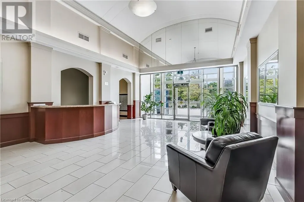 1359 RATHBURN Road E Unit# 902, #902