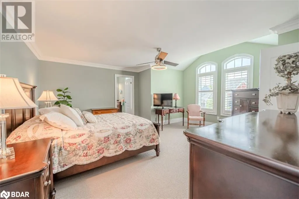 31 PLUNKETT Court